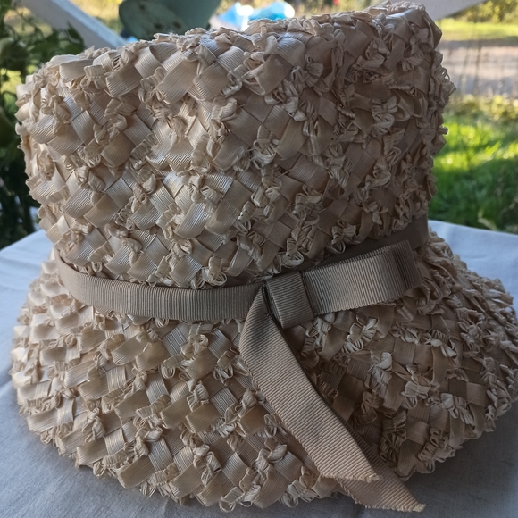 Exquisite Vintage 1950s-60s Cream Textured Woven Hat w/Original Box - Picture 4 of 12
